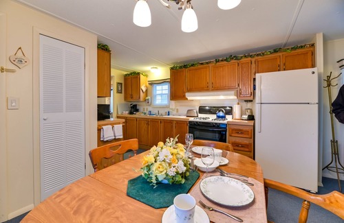 Lakemont House | Quaint Lakemont Retreat: 1 Mi to Seneca Lake!