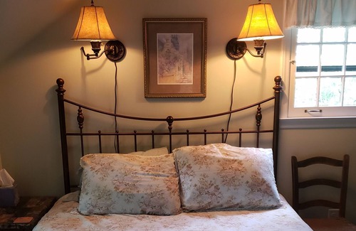 Roaring Gap House | Quaint Little Mountain Cottage