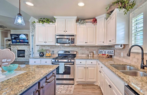 Lubbock Cottage | Quaint Lubbock Home ~ 6 Mi to TTU + Downtown!