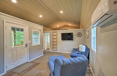 Montezuma House | Quaint Montezuma Cabin Near Lake Ponderosa!