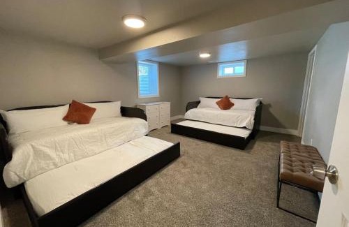 Central - Terry House | Quaint new renovation perfect for your large group
