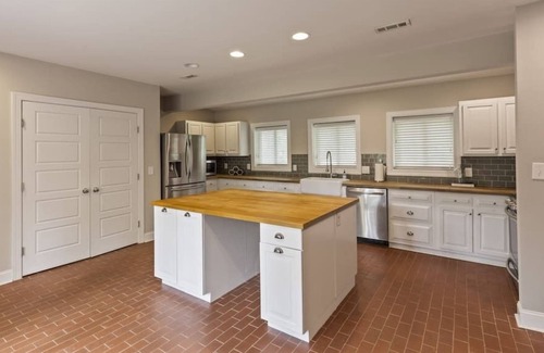 North Raleigh House | Quaint North Ridge Retreat (ID:7600)