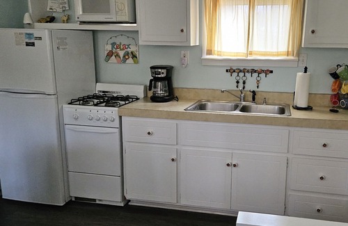 Northport House | Quaint Northport cabin with a short walking distance to village.