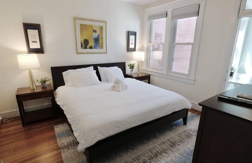 Petworth House | Quaint on Quincy- 3 bedroom house in Petworth