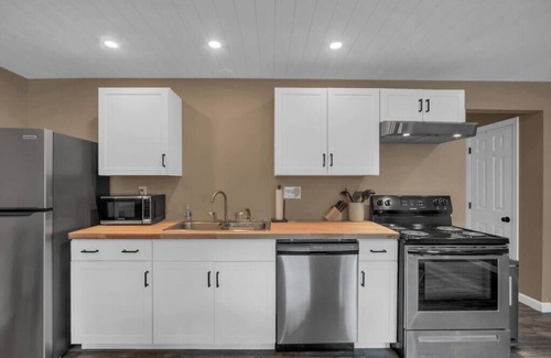 Augusta Apartment | Quaint One Bedroom Apartment