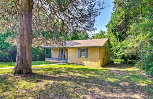 Oxford Cottage | Quaint Oxford Home ~ 2 Mi to Ole Miss & The Grove!