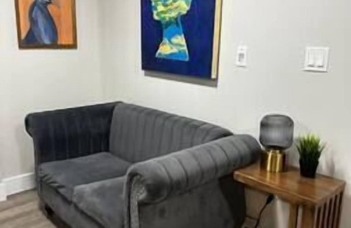 North End Apartment | Quaint Queen Suite Central HFX