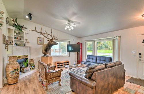 Russian Jack Park House | Quaint Ranch Home with Yard in Midtown Anchorage!
