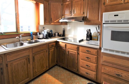 Barnstable House | Quaint Seaside Cottage