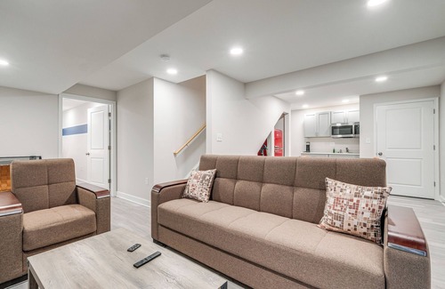 Stafford Apartment | Quaint Stafford Apartment w/Electric Fireplace!