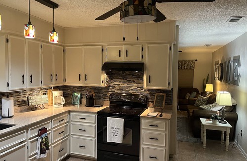 Burnet House | Quaint Styled House, Bluebonnet Capital, Epicenter of Highland Lakes areas.