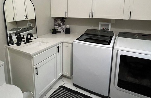 Speer House | Quaint Two Bed Denver Home w/ Outdoor Space