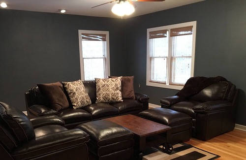 University Heights House | Quaint University Heights Cottage