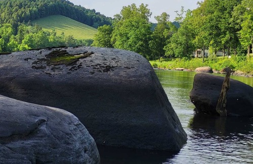 Moatsville Apartment | Quaint writer's nook on the river amongst Appalachian tranquility. Pet friendly!
