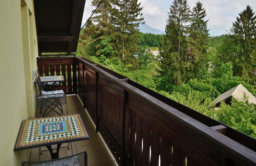 Bled Apartment | Quality apartment Bled Slovenia: superb views, 1.8km from magical Lake Bled