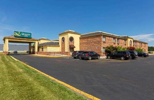 Bedford Hotel | Quality Inn Alexis Rd