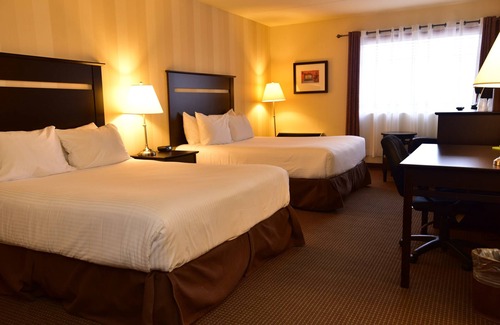 Pembroke Hotel | Quality Inn and Conference Centre