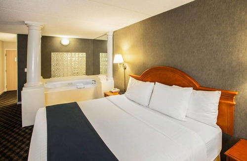 St. Charles Hotel | Quality Inn and Suites St Charles - West Chicago