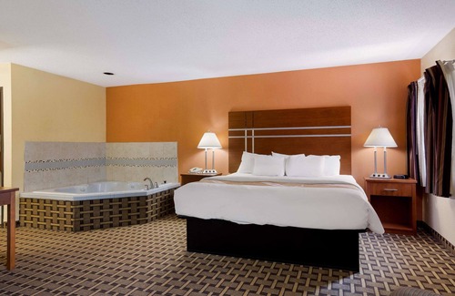 Ashland Hotel | Quality Inn Ashland East