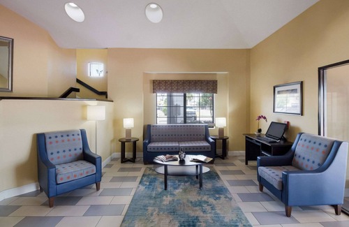 Baytown Hotel | Quality Inn Baytown - Houston East