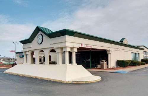 Sprague Hotel | Quality Inn Beckley