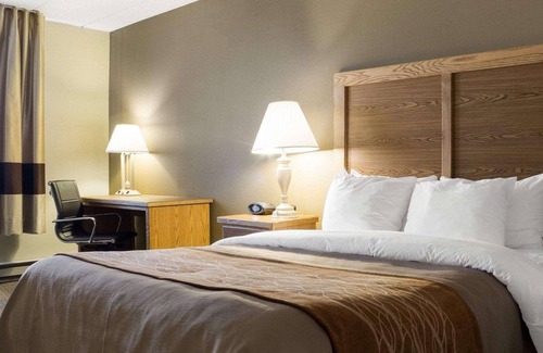 Bismarck Hotel | Quality Inn Bismarck I-94