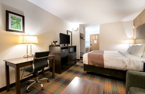 Bloomsburg Hotel | Quality Inn Bloomsburg