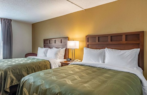 Bucyrus Hotel | Quality Inn Bucyrus North