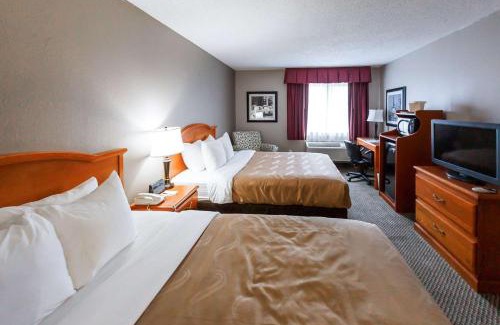 Burlington Hotel | Quality Inn Burlington near Hwy 34