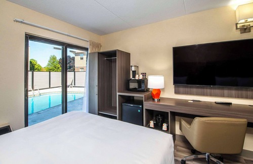 Chatham-Kent Hotel | Quality Inn