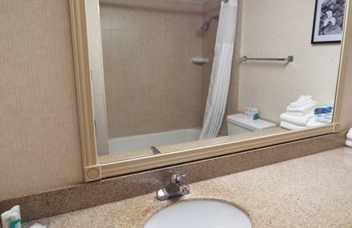 Owen Sound Hotel | Quality Inn