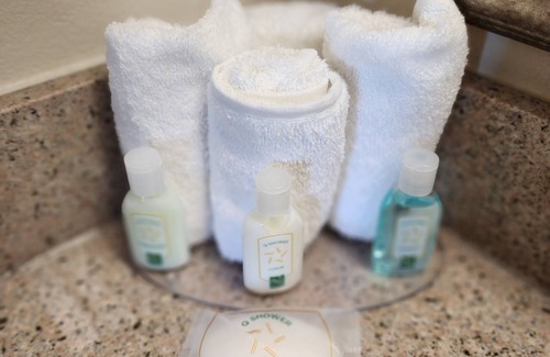 Middleburg Heights Hotel | Quality Inn Cleveland Airport