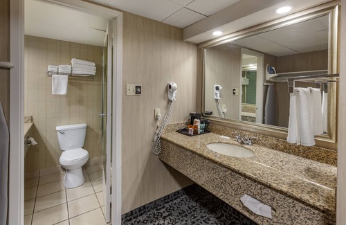 Midland Hotel | Quality Inn & Conference Centre