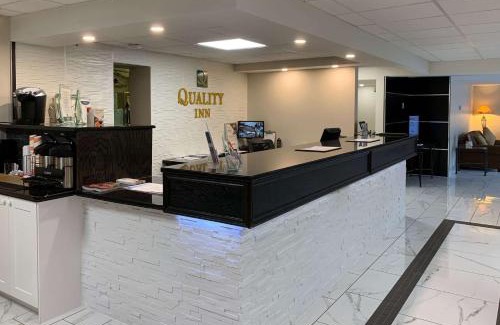 Sudbury Hotel | Quality Inn & Conference Centre Downtown Sudbury