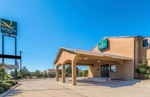 Corsicana Hotel | Quality Inn Corsicana