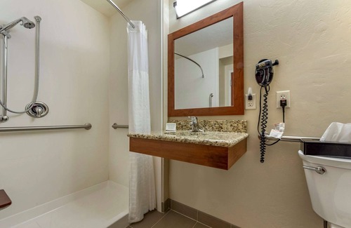 Dover Hotel | Quality Inn Dover