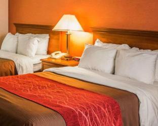 East Liverpool Hotel | Quality Inn East Liverpool - Calcutta