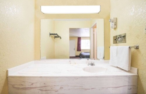 Eastland Hotel | Quality Inn Eastland I-20