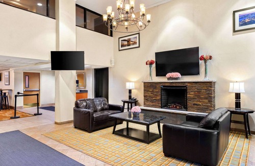 Edison Hotel | Quality Inn Edison-New Brunswick