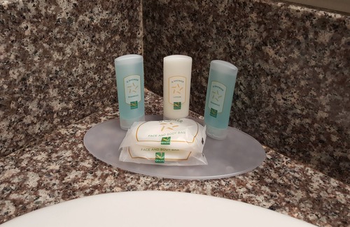 Central Escondido Hotel | Quality Inn Escondido San Diego North County