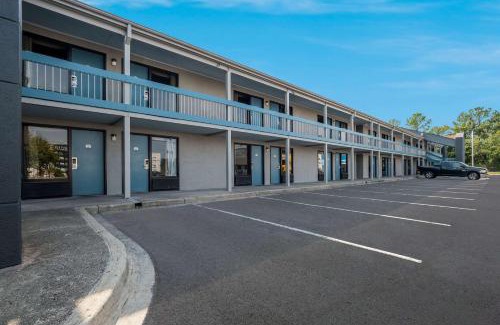 Dentsville Hotel | Quality Inn Fort Jackson