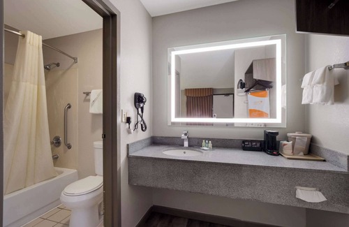 Dentsville Hotel | Quality Inn Fort Jackson