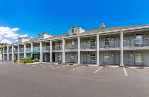 Gallatin Hotel | Quality Inn Gallatin-Nashville Metro