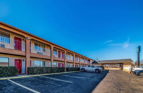 Glenpool Hotel | Quality Inn Glenpool - Tulsa