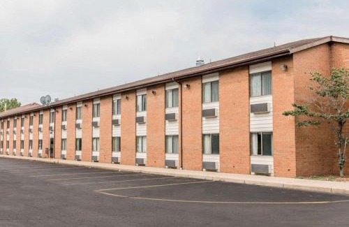 Walker Hotel | Quality Inn Grand Rapids North