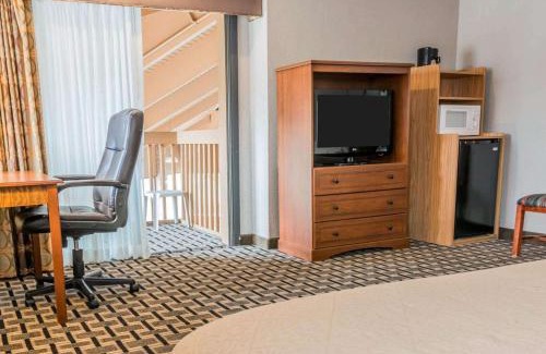 Walker Hotel | Quality Inn Grand Rapids North