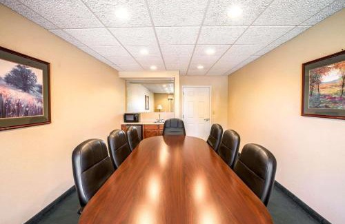 Greeneville Hotel | Quality Inn Greeneville