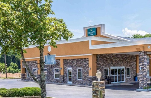 Greenwood Hotel | Quality Inn Greenwood Hwy 25