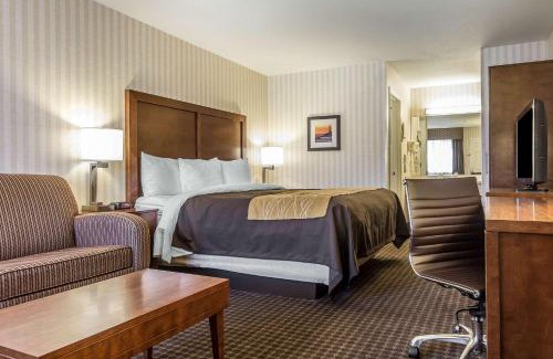 Half Moon Bay Hotel | Quality Inn Half Moon Bay-Miramar Beach