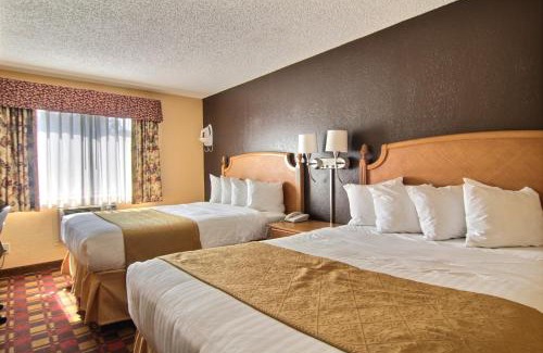 Canton Hotel | Quality Inn Hall of Fame
